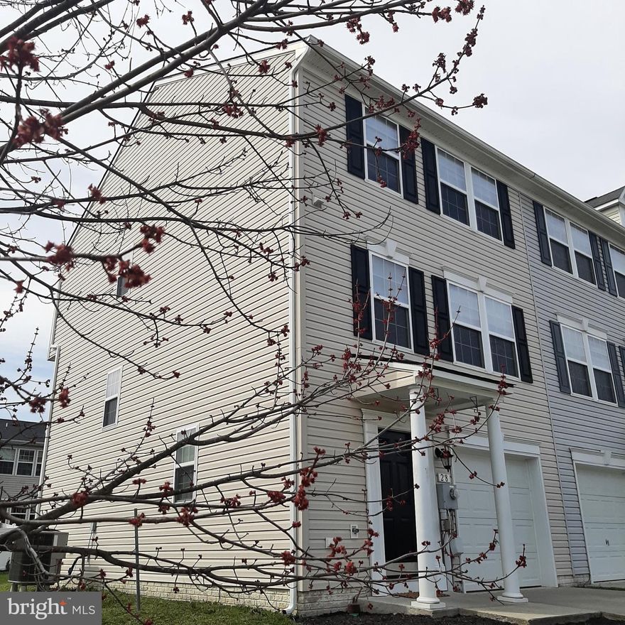 End unit spacious townhouse living.  Convenient location.  Very well done all new carpet and paint throughout. Don't miss this one!