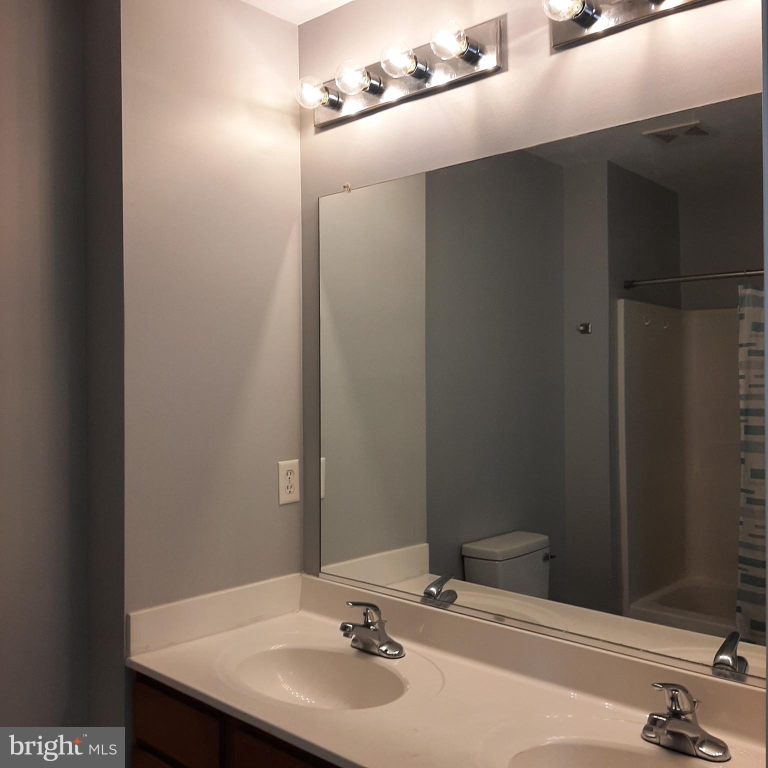 RIVERSIDE VILLAGES - Residential Lease