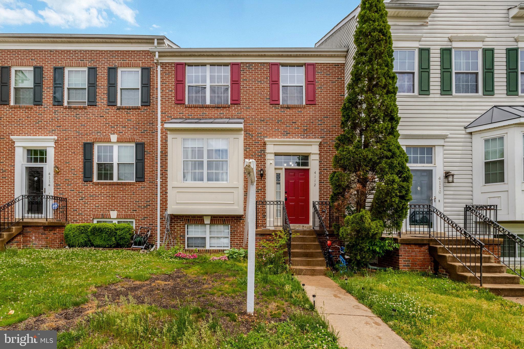 4112 LA MAURICIE LOOP