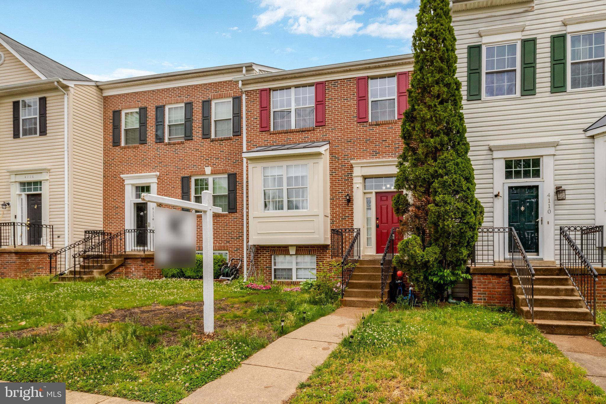 4112 LA MAURICIE LOOP