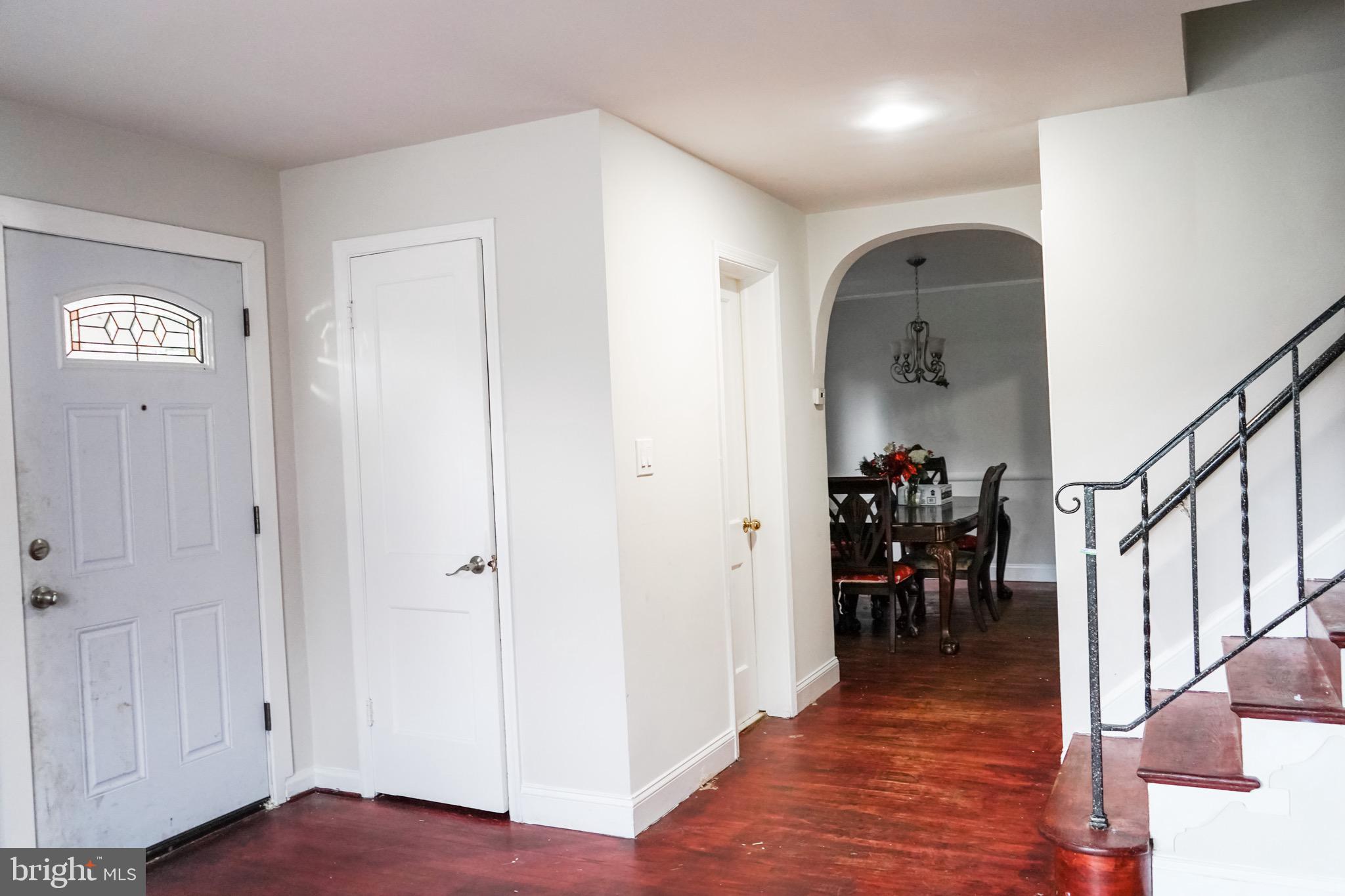 UNIVERSITY GARDENS - Residential