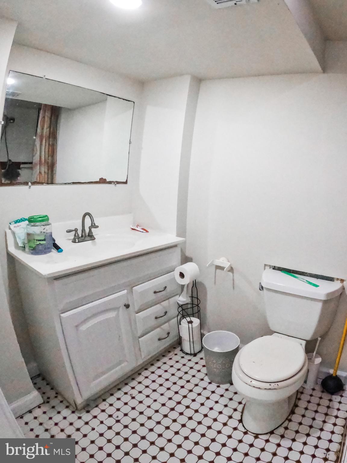 UNIVERSITY GARDENS - Residential