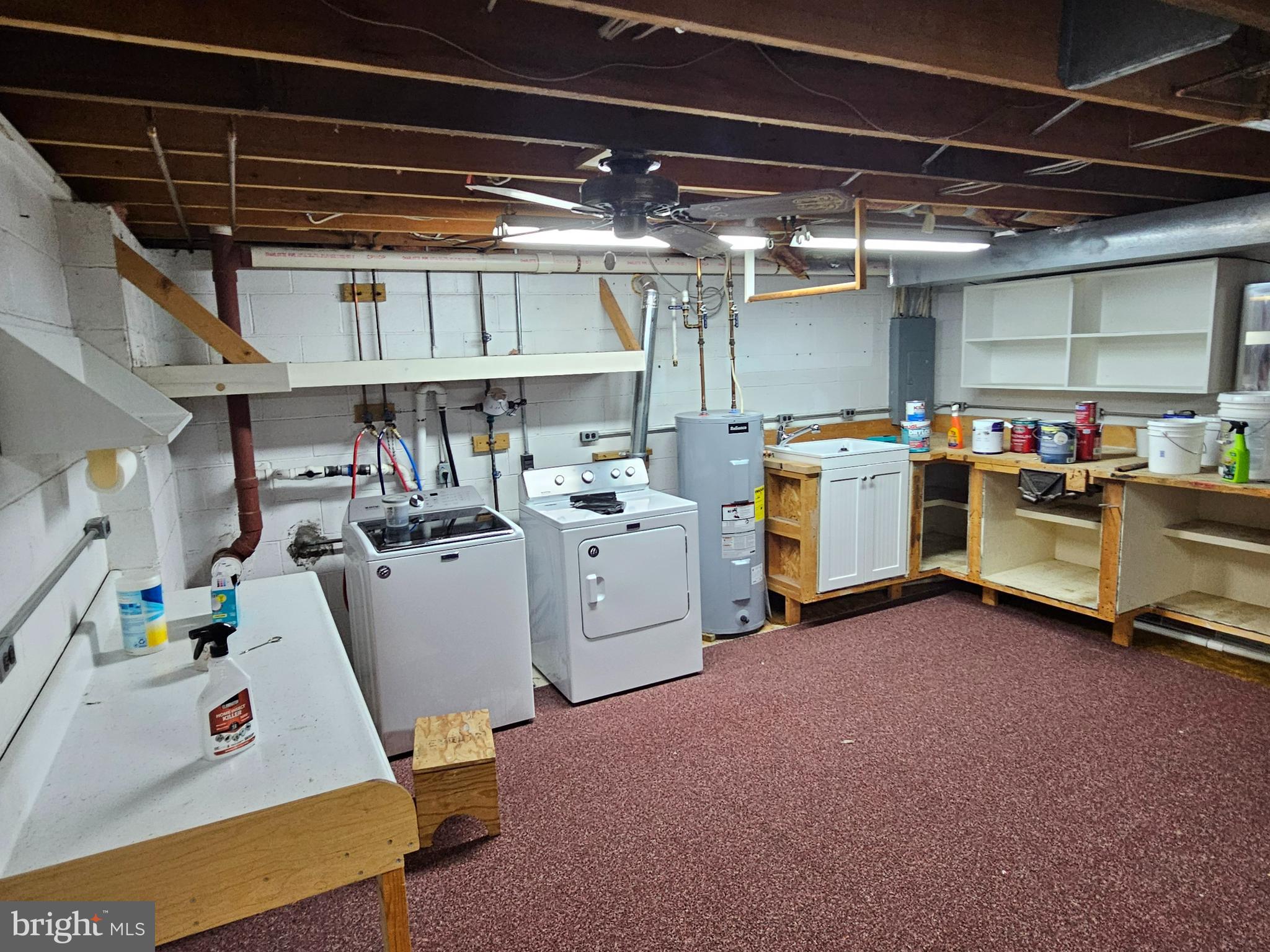 WHITEHALL WEST - Residential