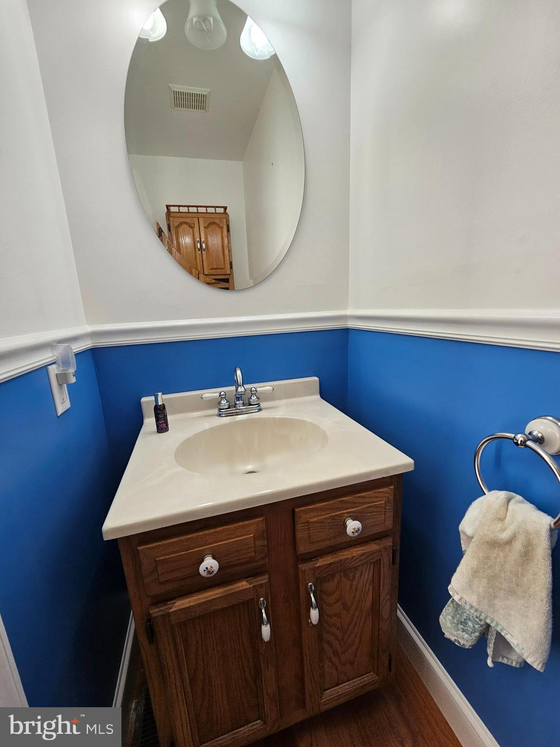 WHITEHALL WEST - Residential