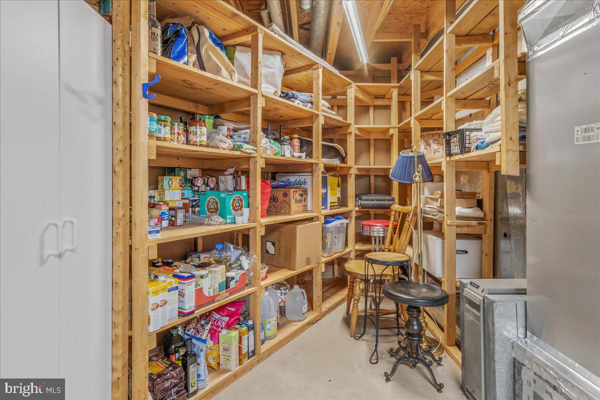 BALLENGER CREEK MEADOWS - Residential