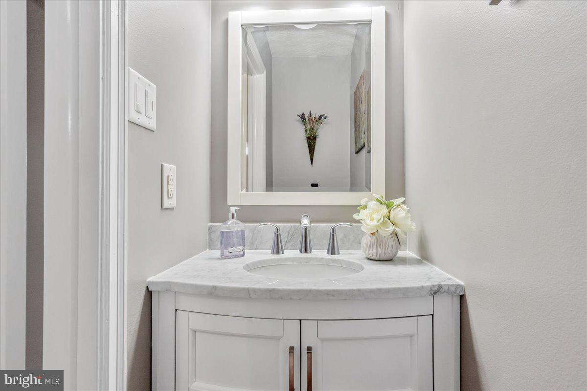 BALLENGER CREEK MEADOWS - Residential