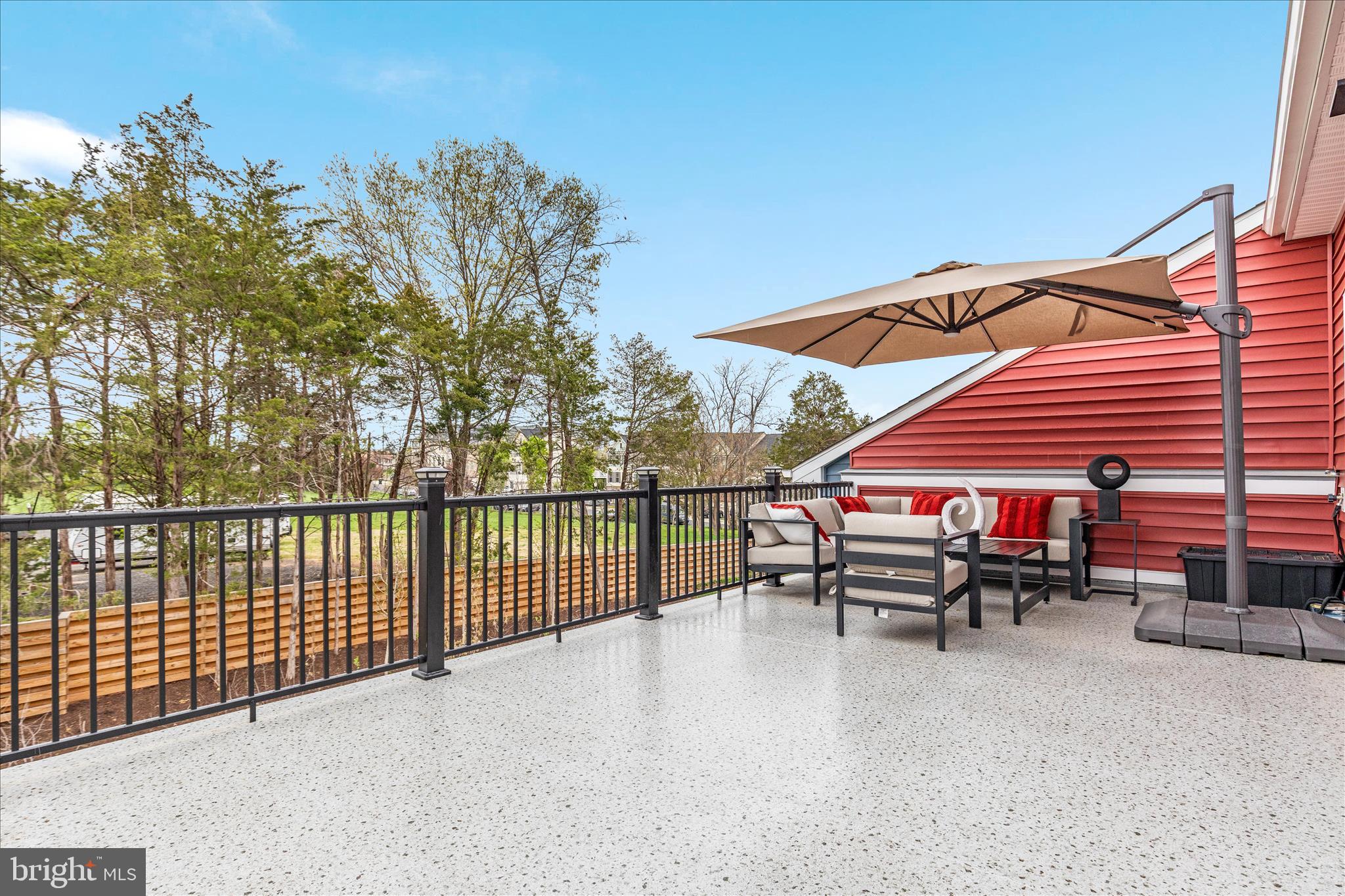 ROBINSON MANOR - Residential