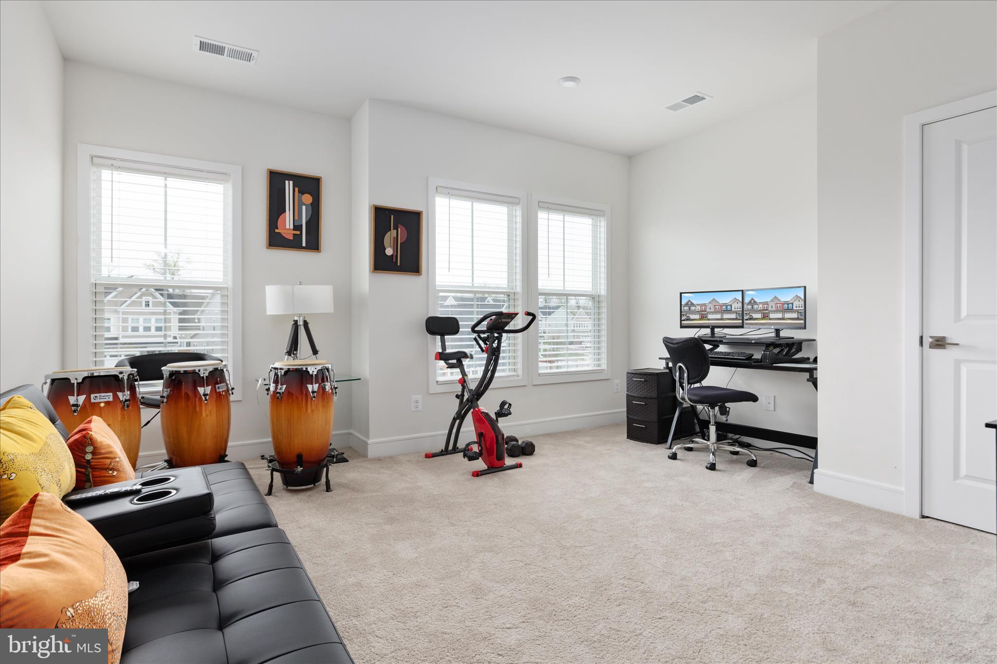 ROBINSON MANOR - Residential