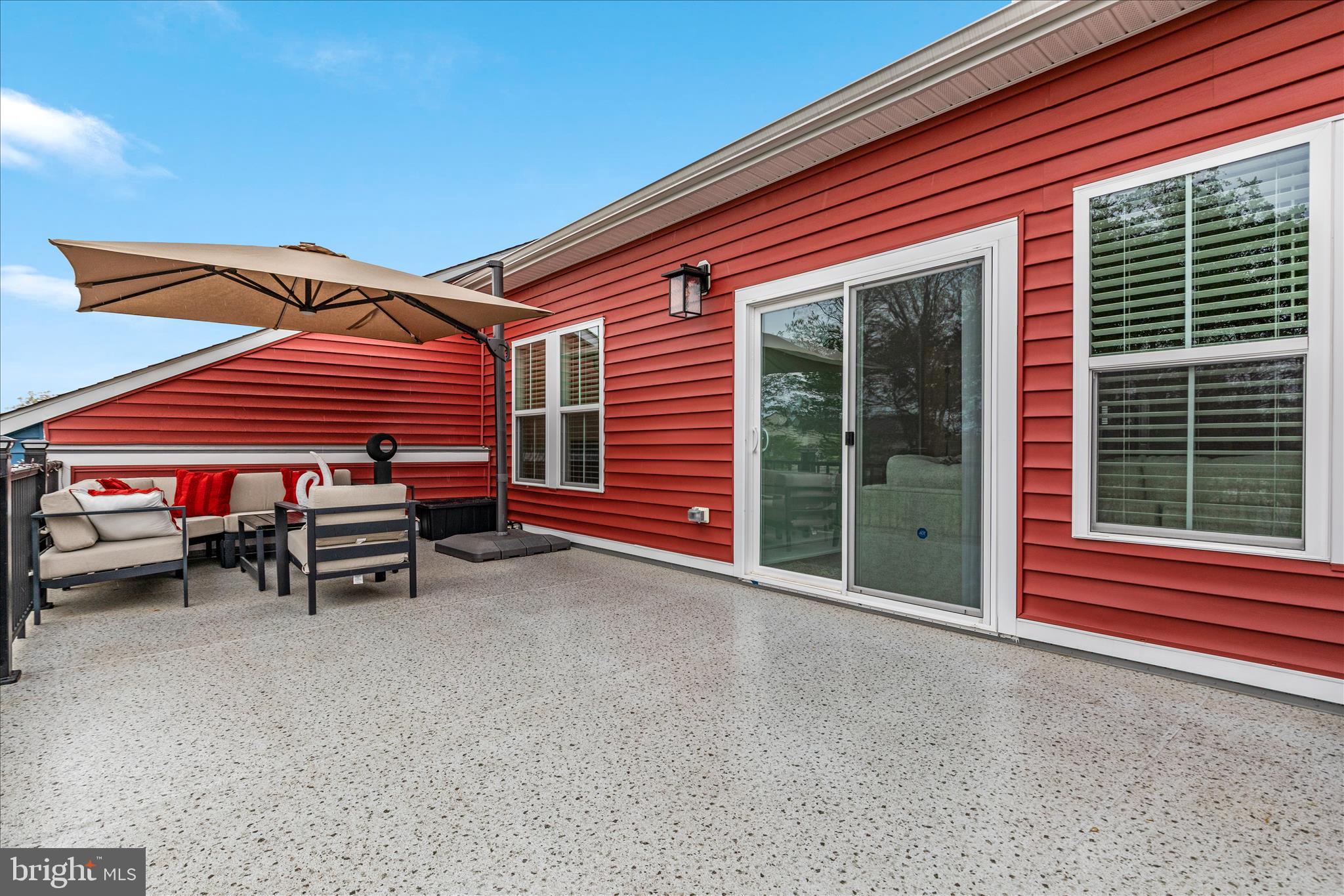 ROBINSON MANOR - Residential