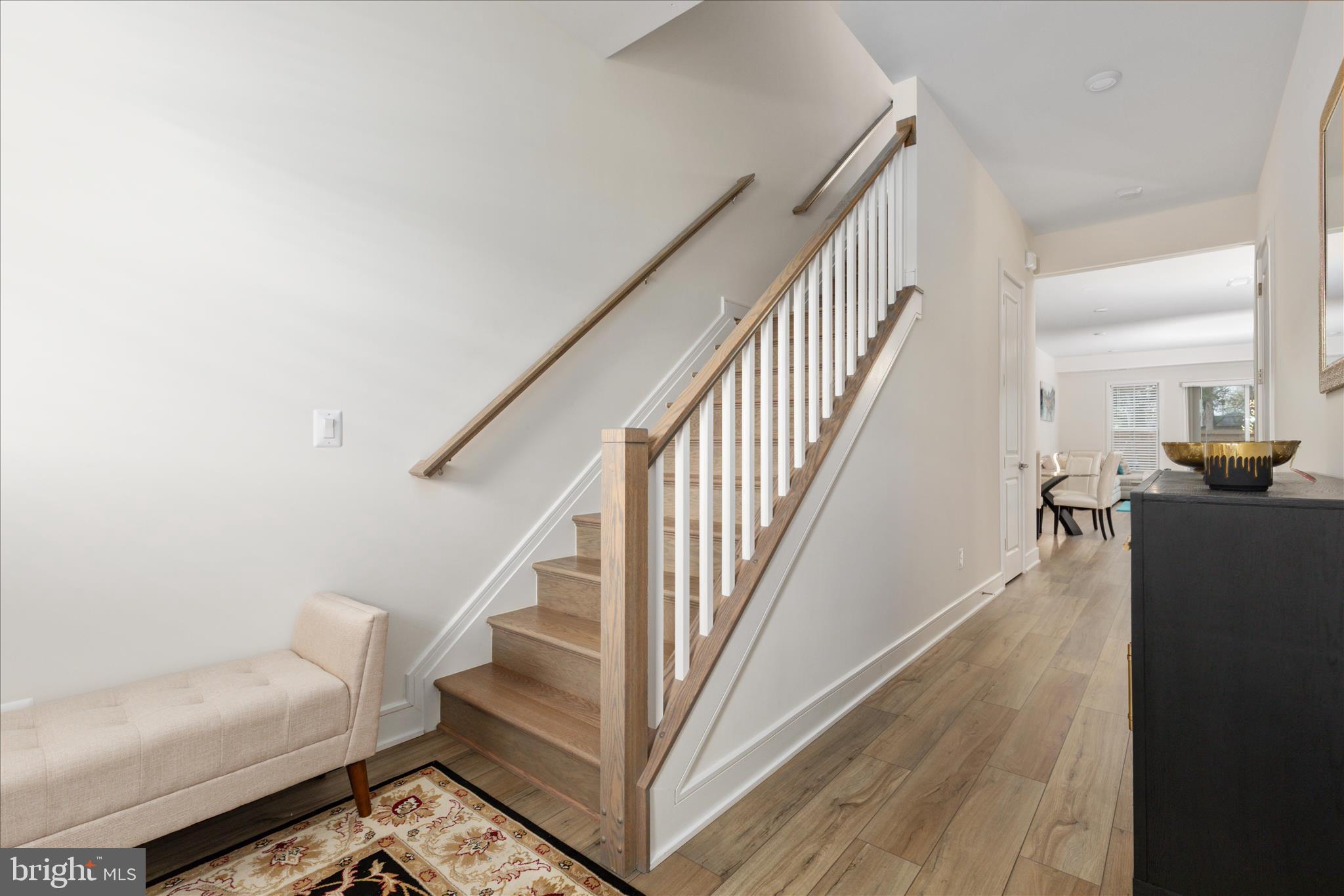 ROBINSON MANOR - Residential