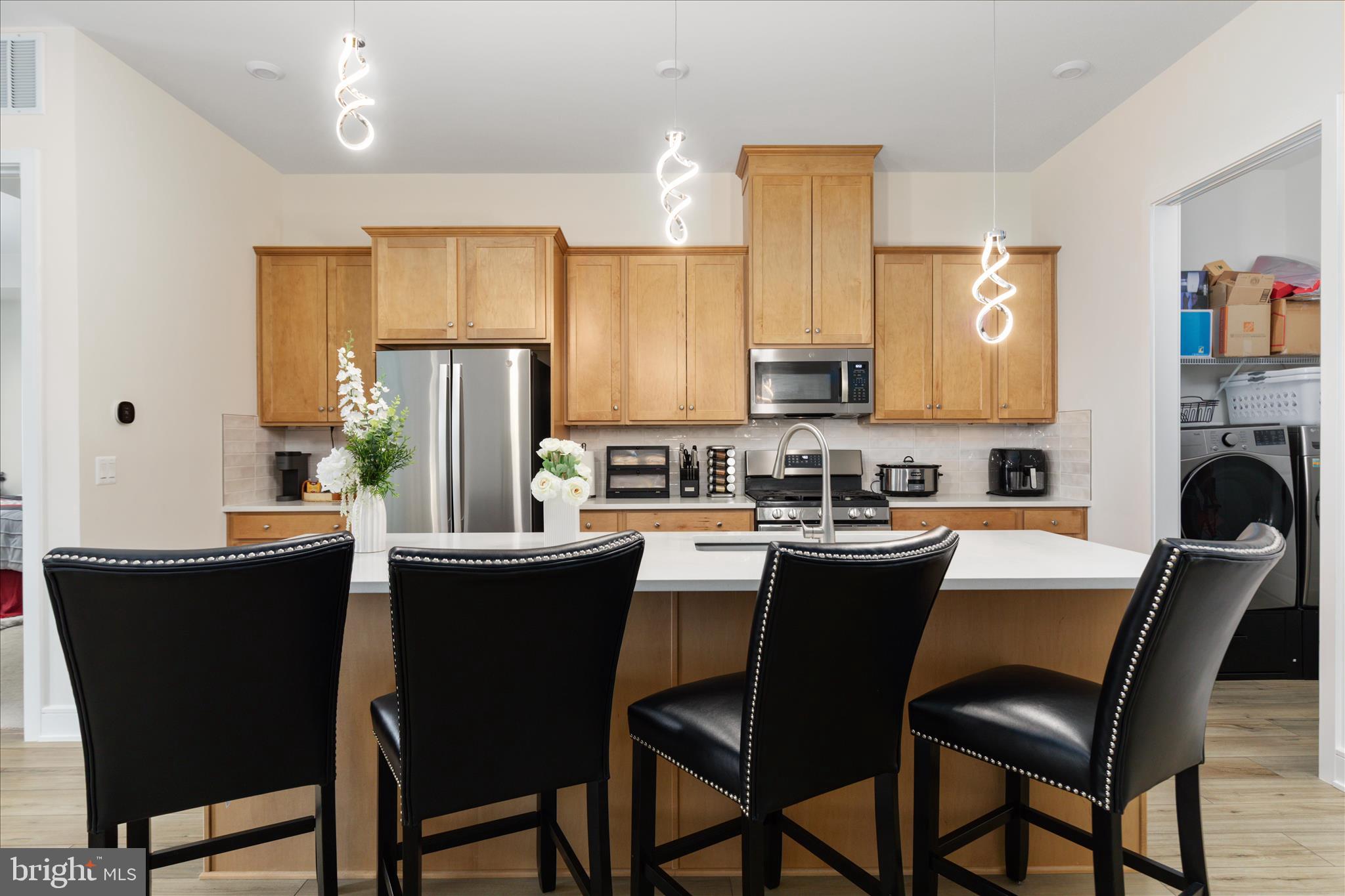 ROBINSON MANOR - Residential