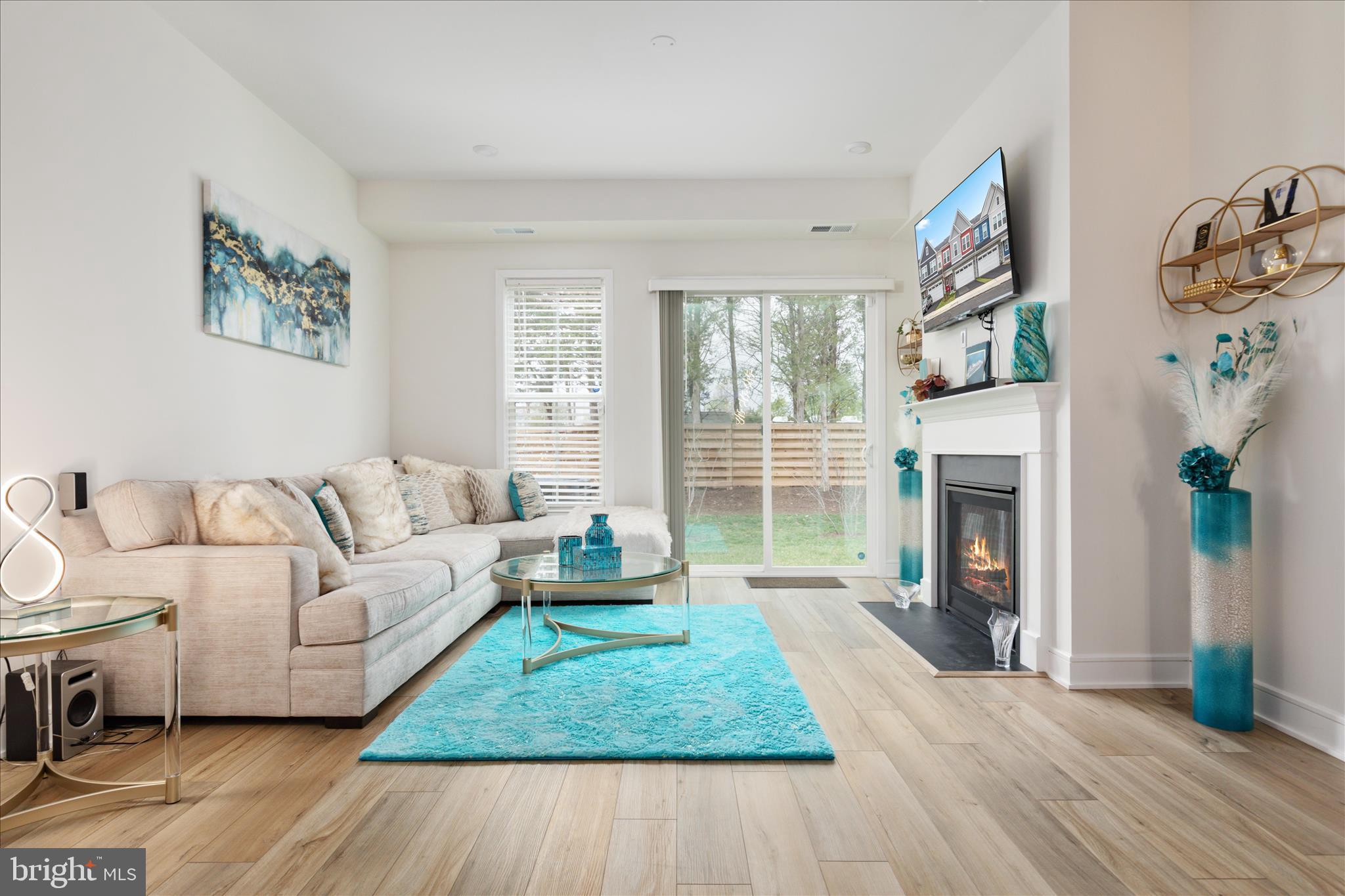 ROBINSON MANOR - Residential