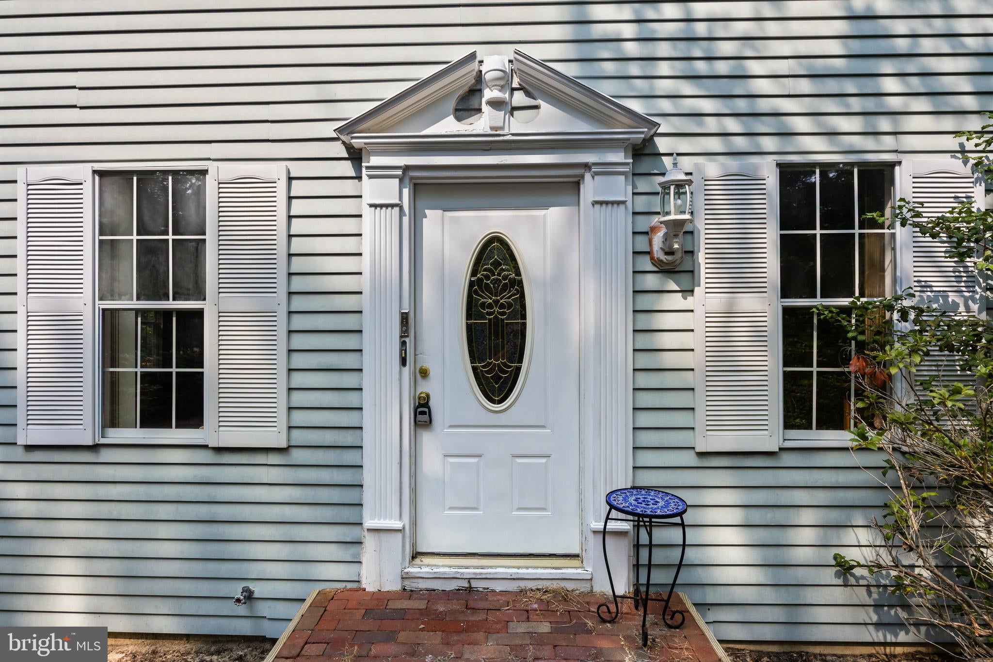 4 ARROWWOOD MEWS