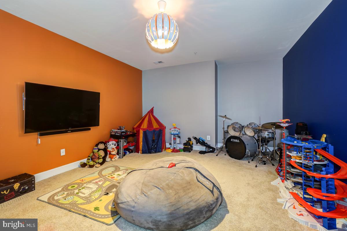 WATERFORD-PLAT 1> - Residential