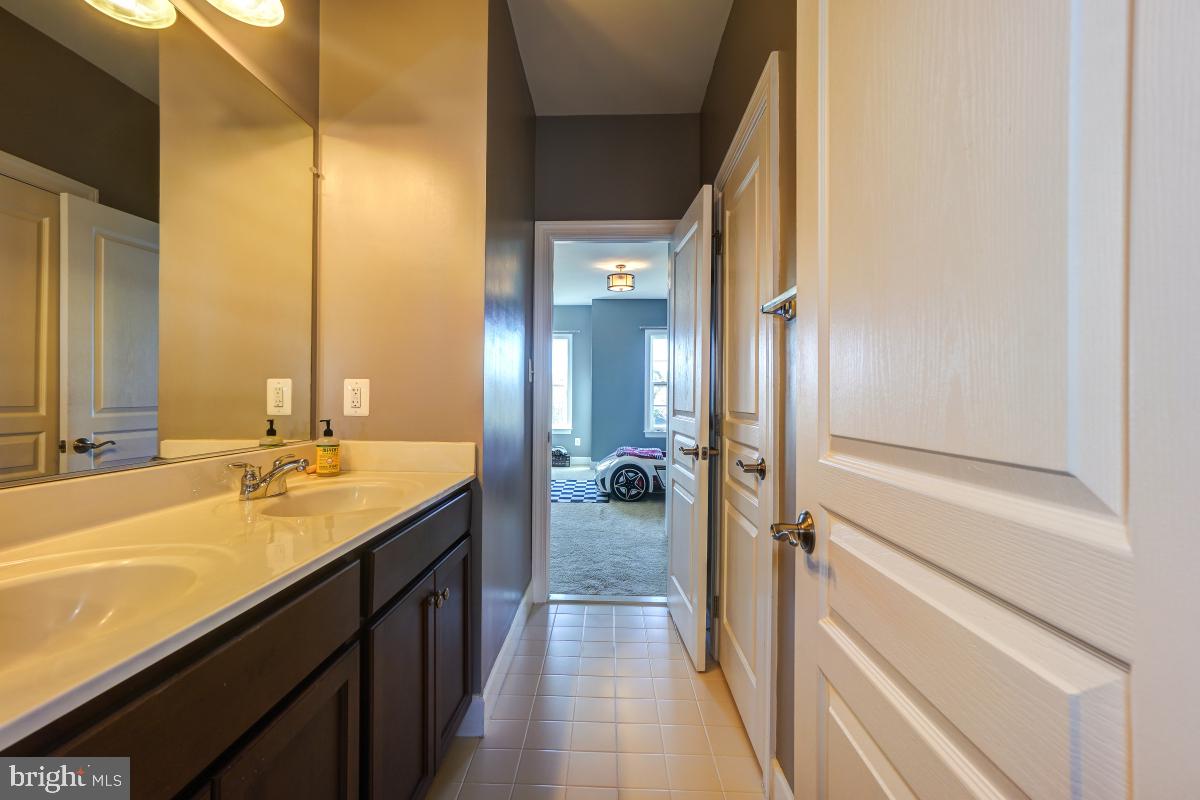 WATERFORD-PLAT 1> - Residential