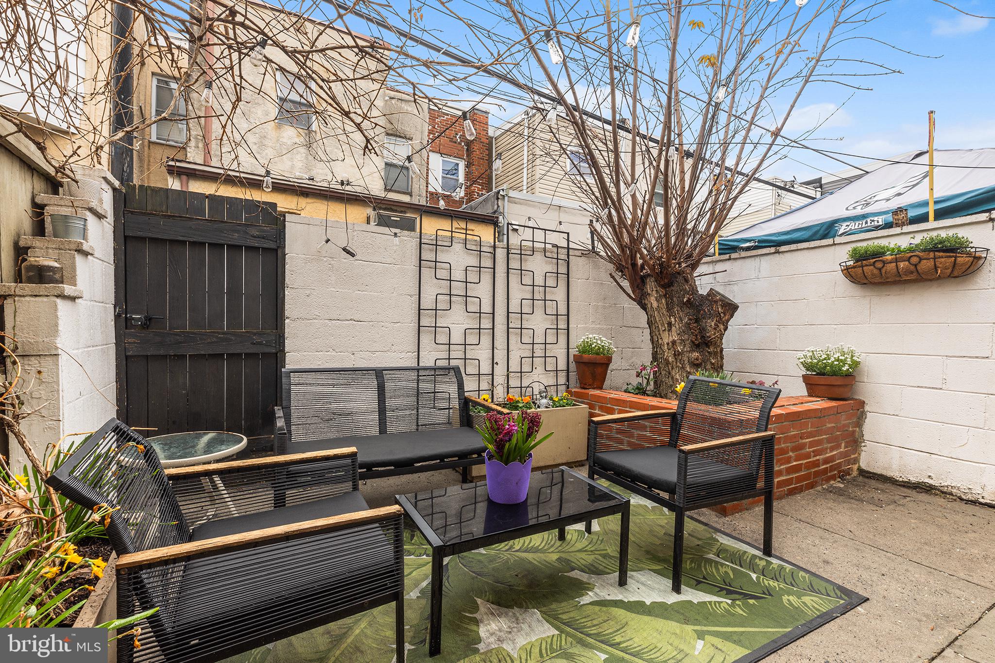 GIRARD ESTATES - Residential