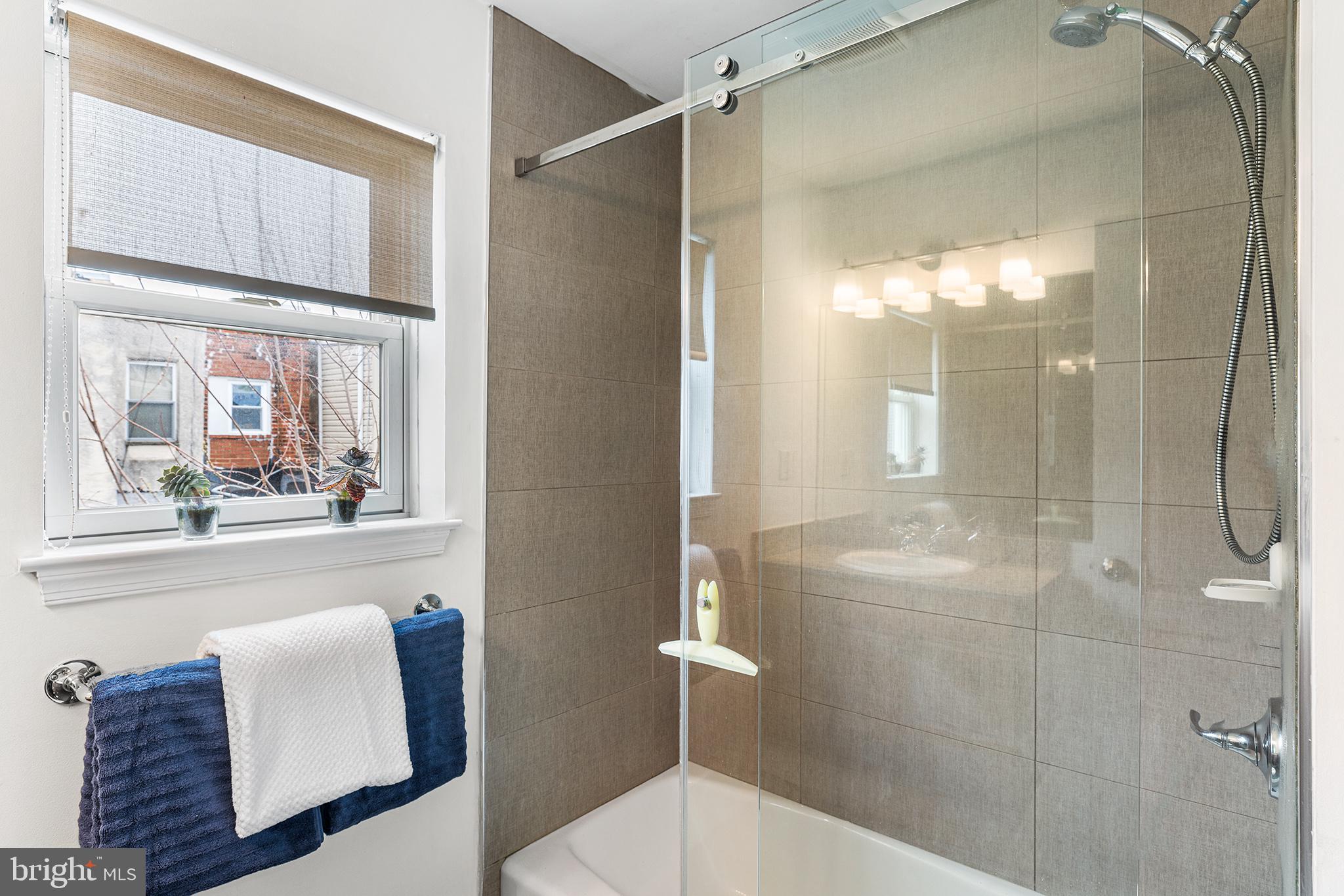 GIRARD ESTATES - Residential