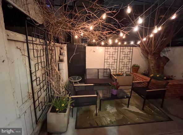 GIRARD ESTATES - Residential