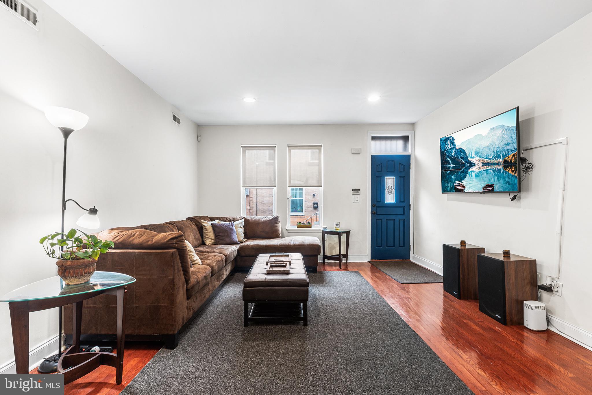 GIRARD ESTATES - Residential