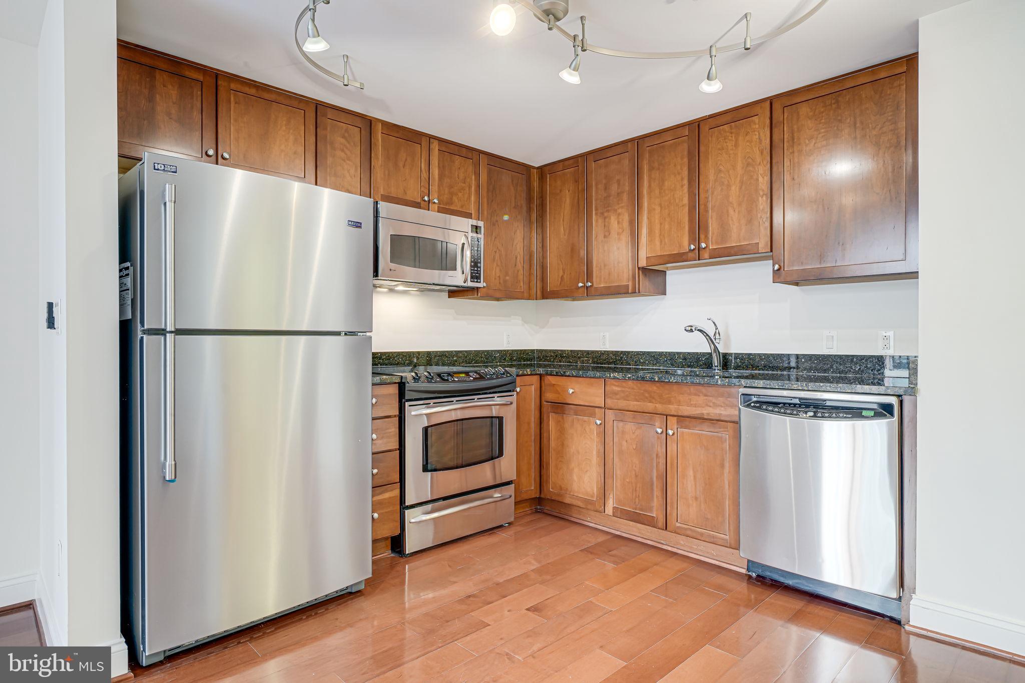 CLARENDON - Residential