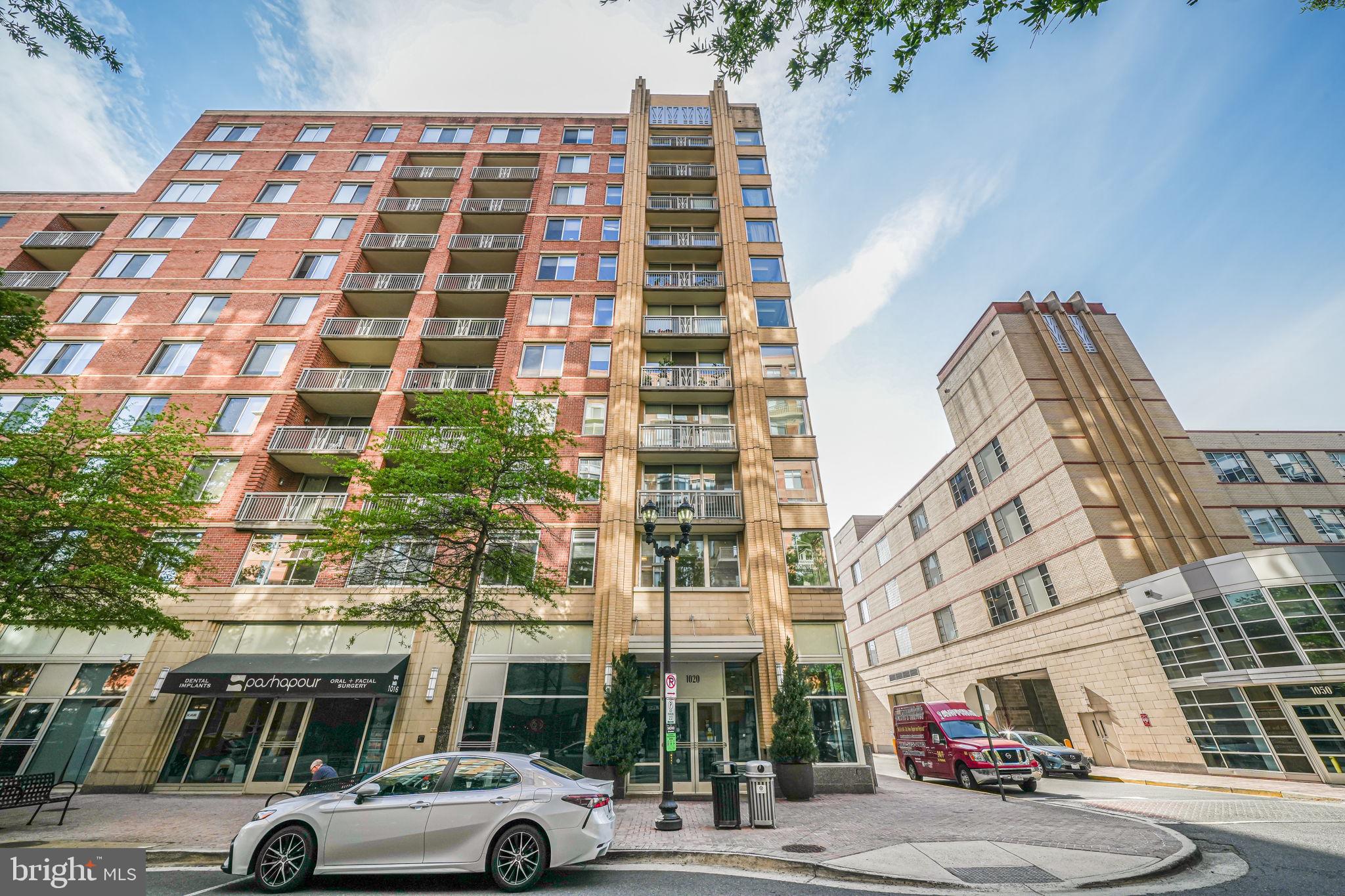 CLARENDON - Residential