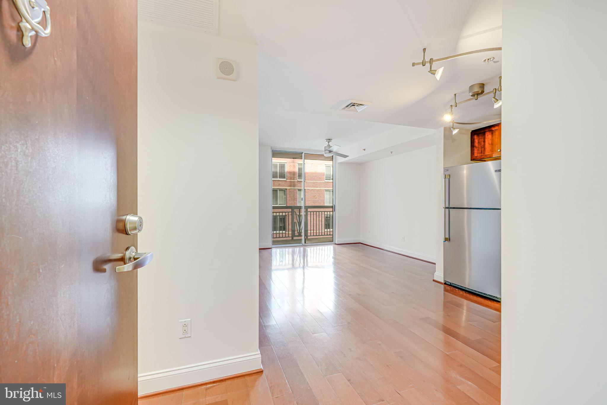 CLARENDON - Residential