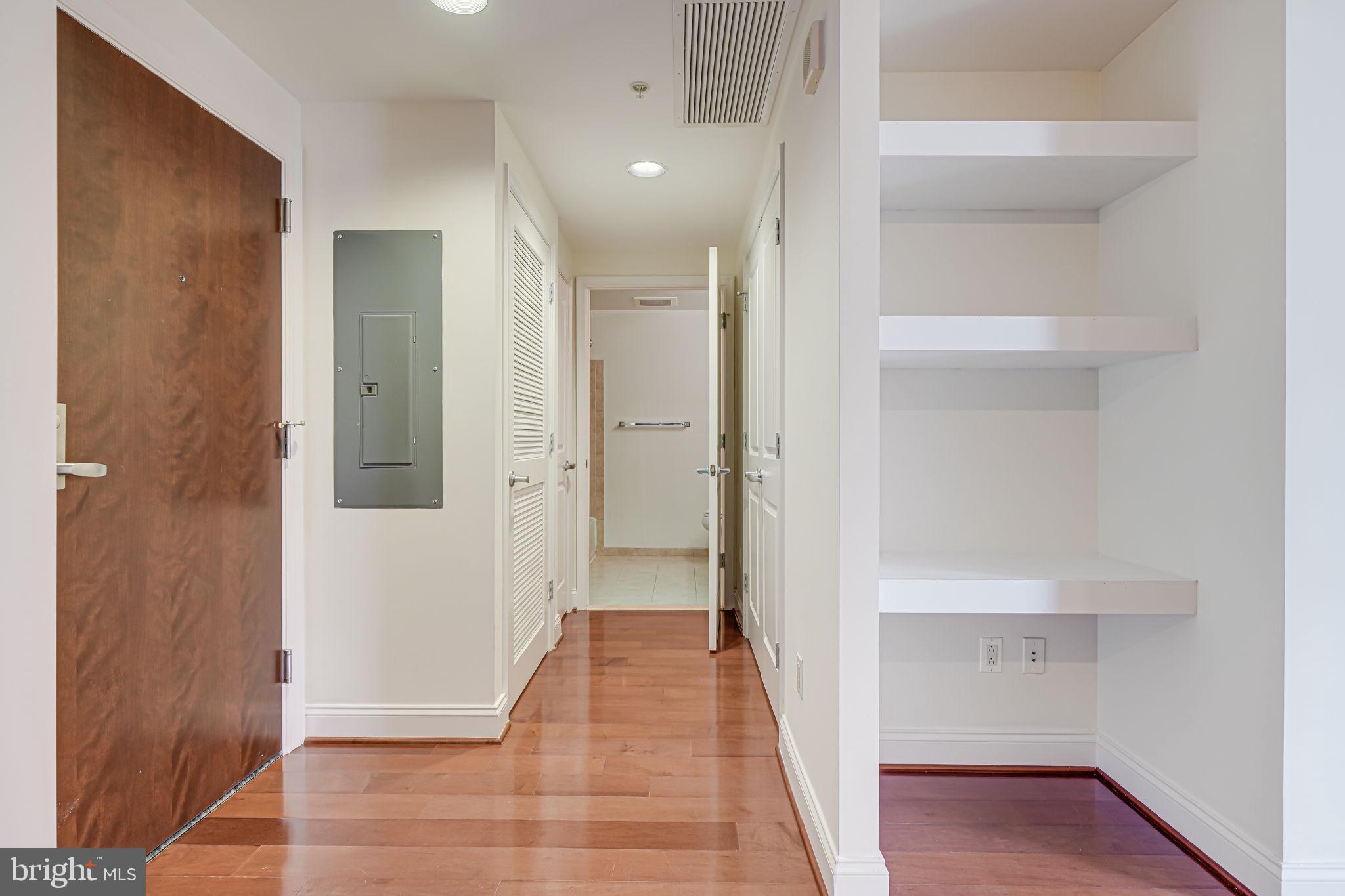 CLARENDON - Residential