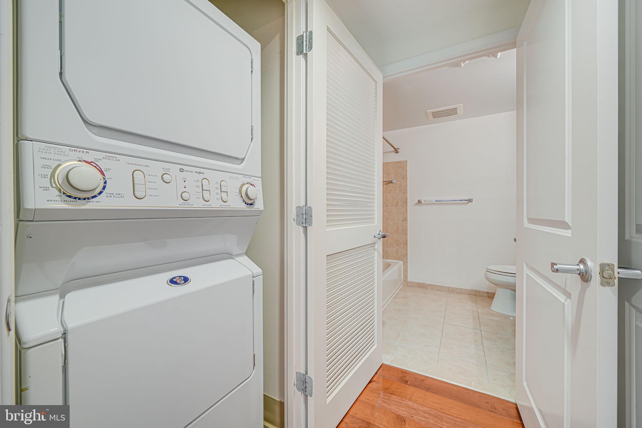 CLARENDON - Residential