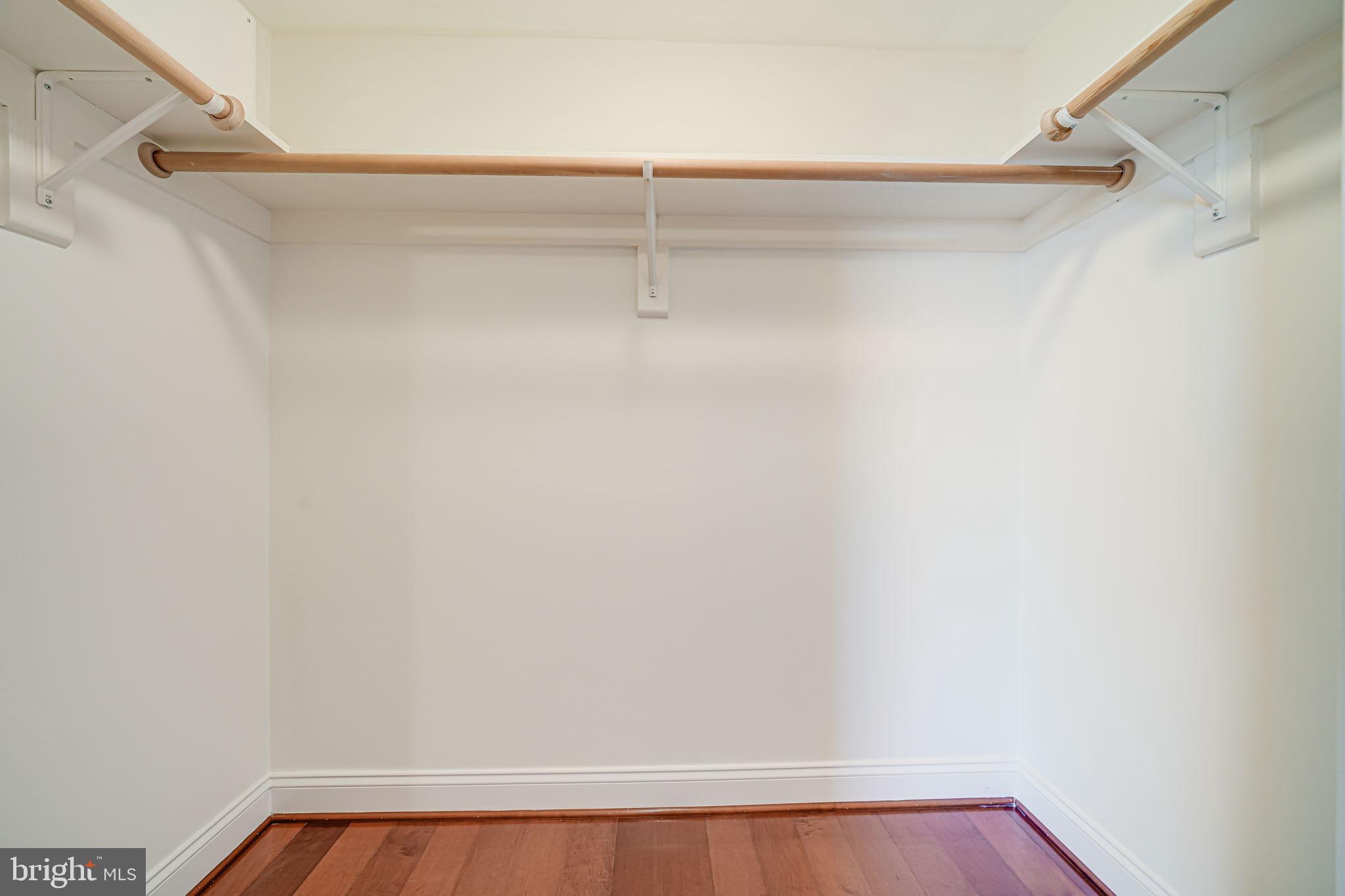 CLARENDON - Residential