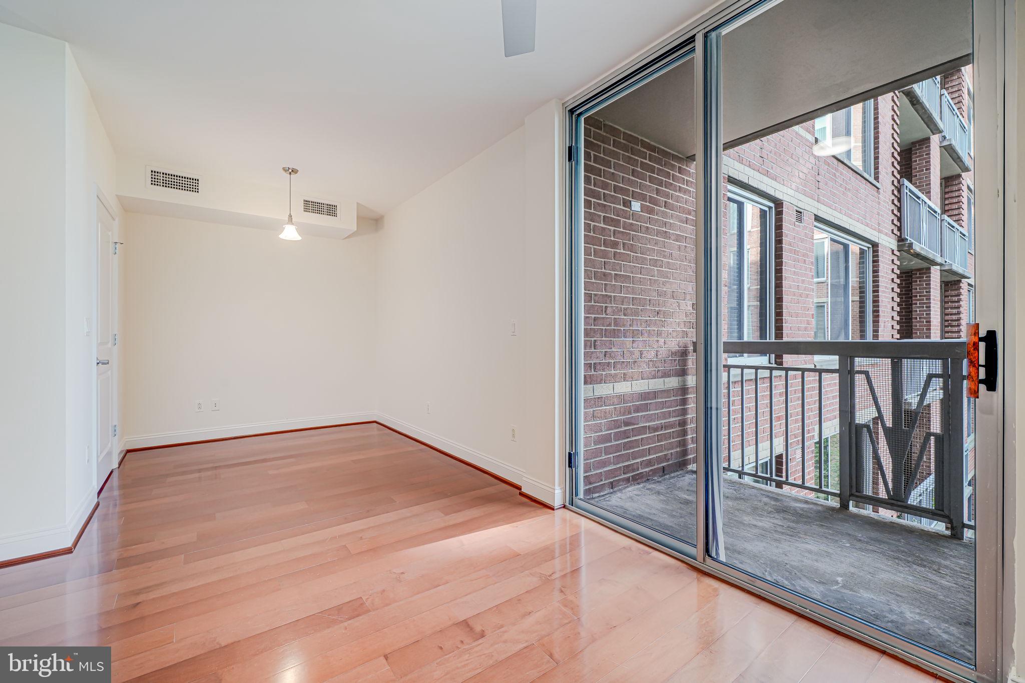 CLARENDON - Residential