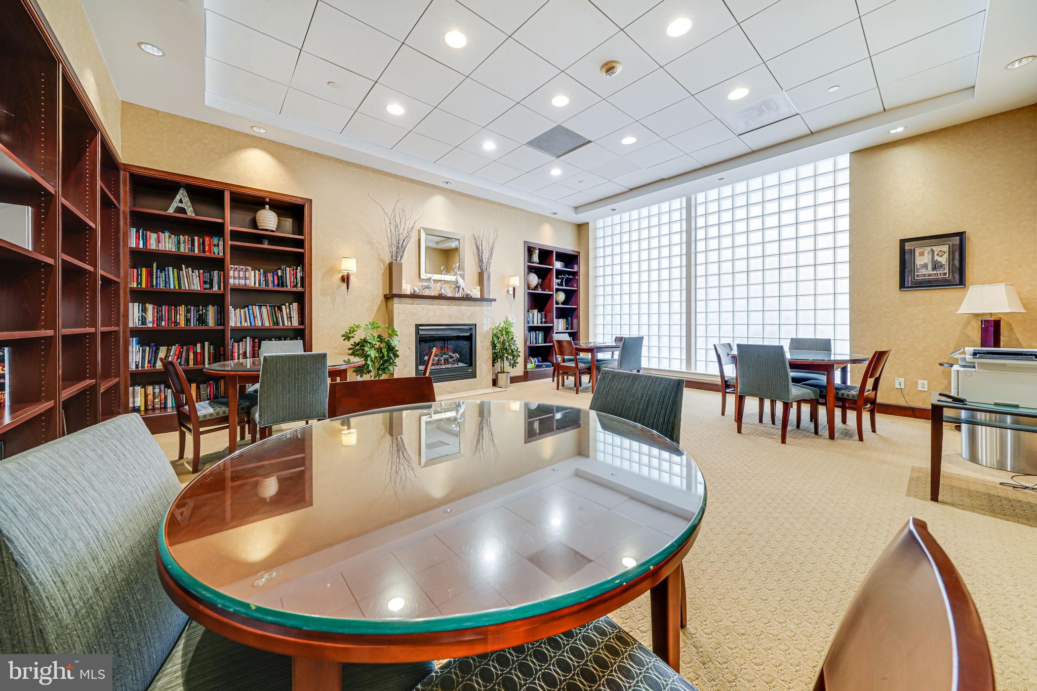 CLARENDON - Residential