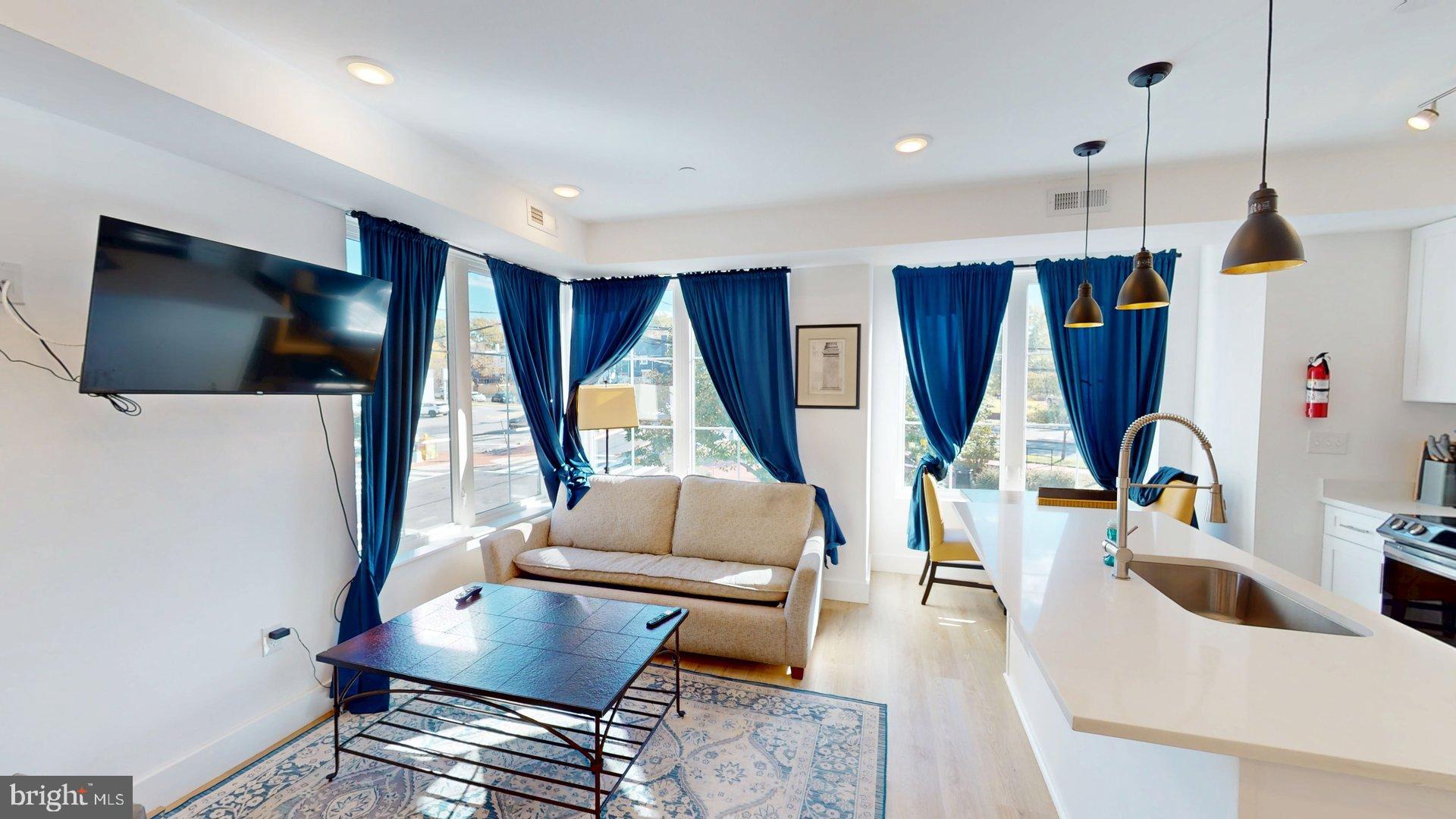 201 KENNEDY STREET NW 6