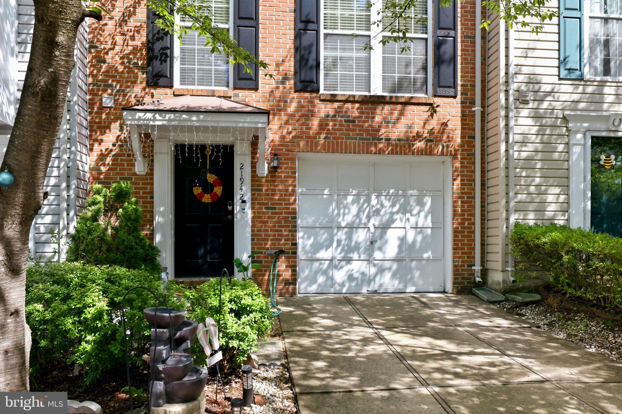 21942 GOLDEN SPIKE TERRACE