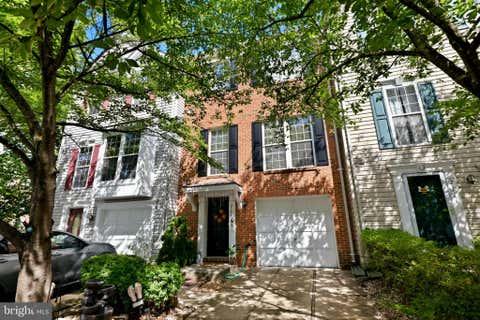 Townhouse For Sale - 21942 Golden Spike Terrace<br/> STERLING, VA 20166