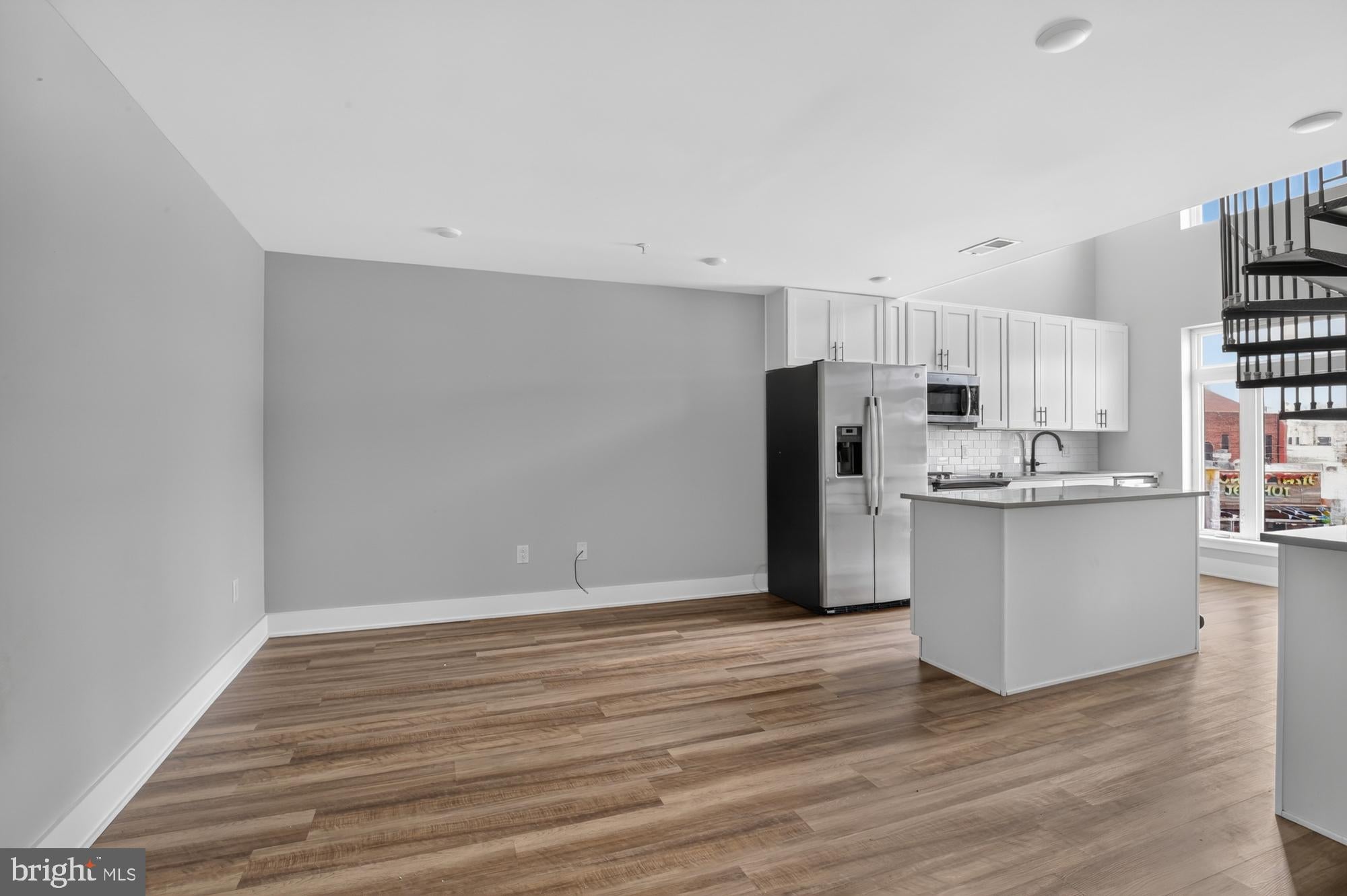 3965 LANCASTER AVENUE 303