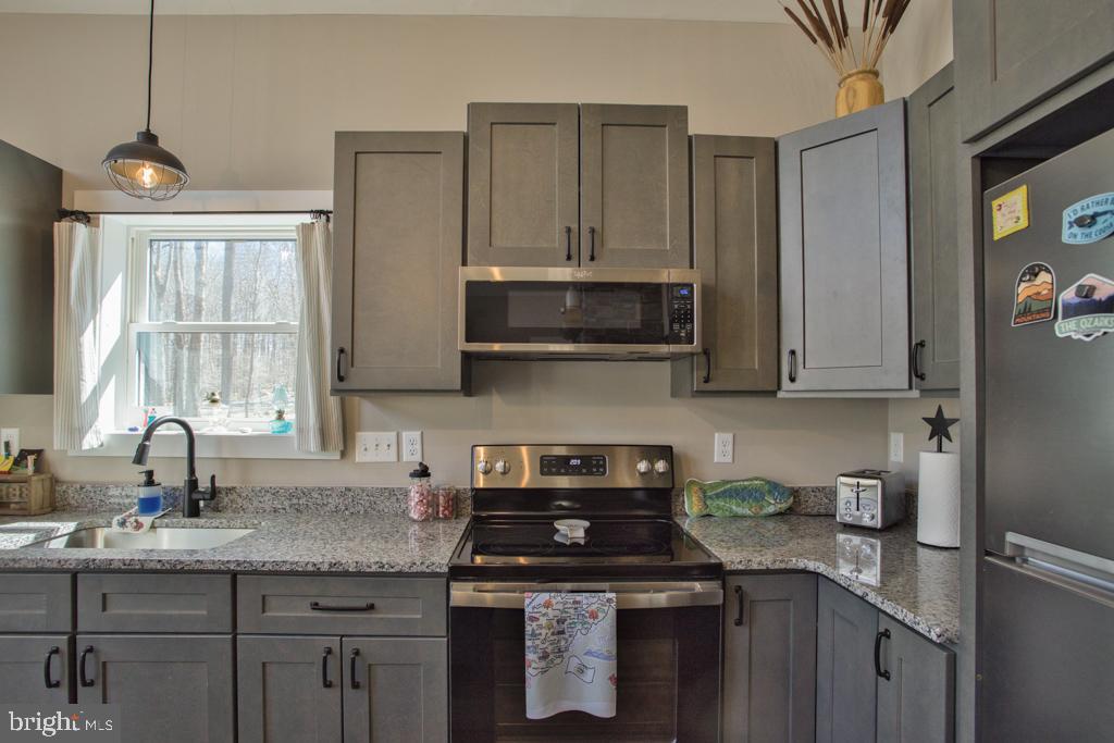 ALPINE LAKE  RESORT - Residential