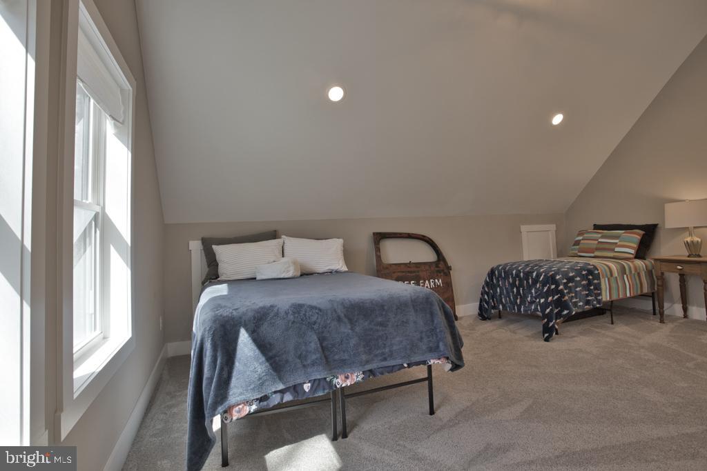 ALPINE LAKE  RESORT - Residential