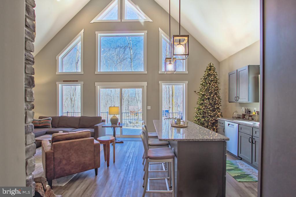 ALPINE LAKE  RESORT - Residential