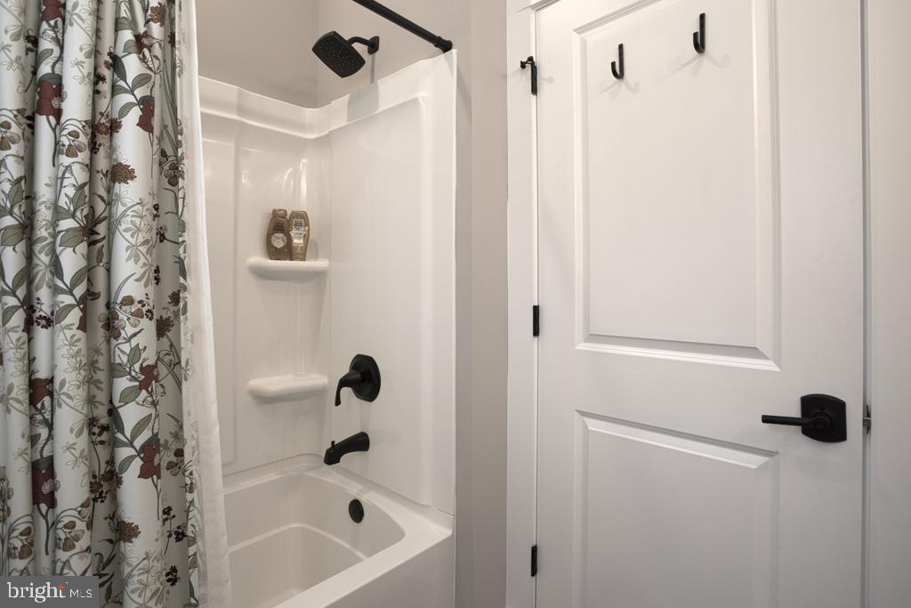 ALPINE LAKE  RESORT - Residential