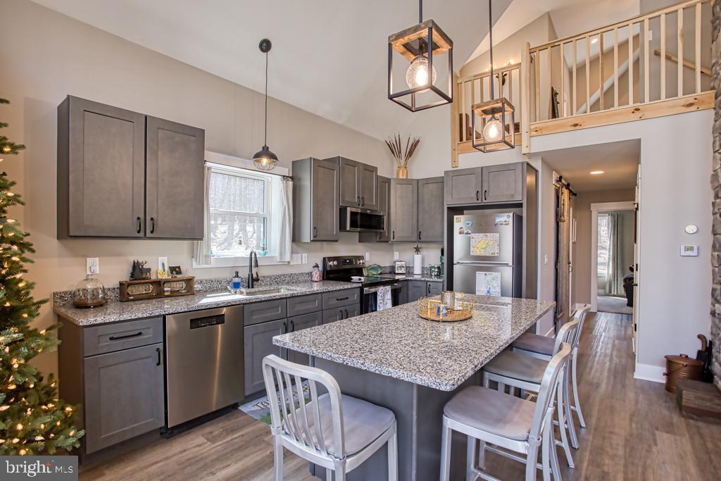 ALPINE LAKE  RESORT - Residential