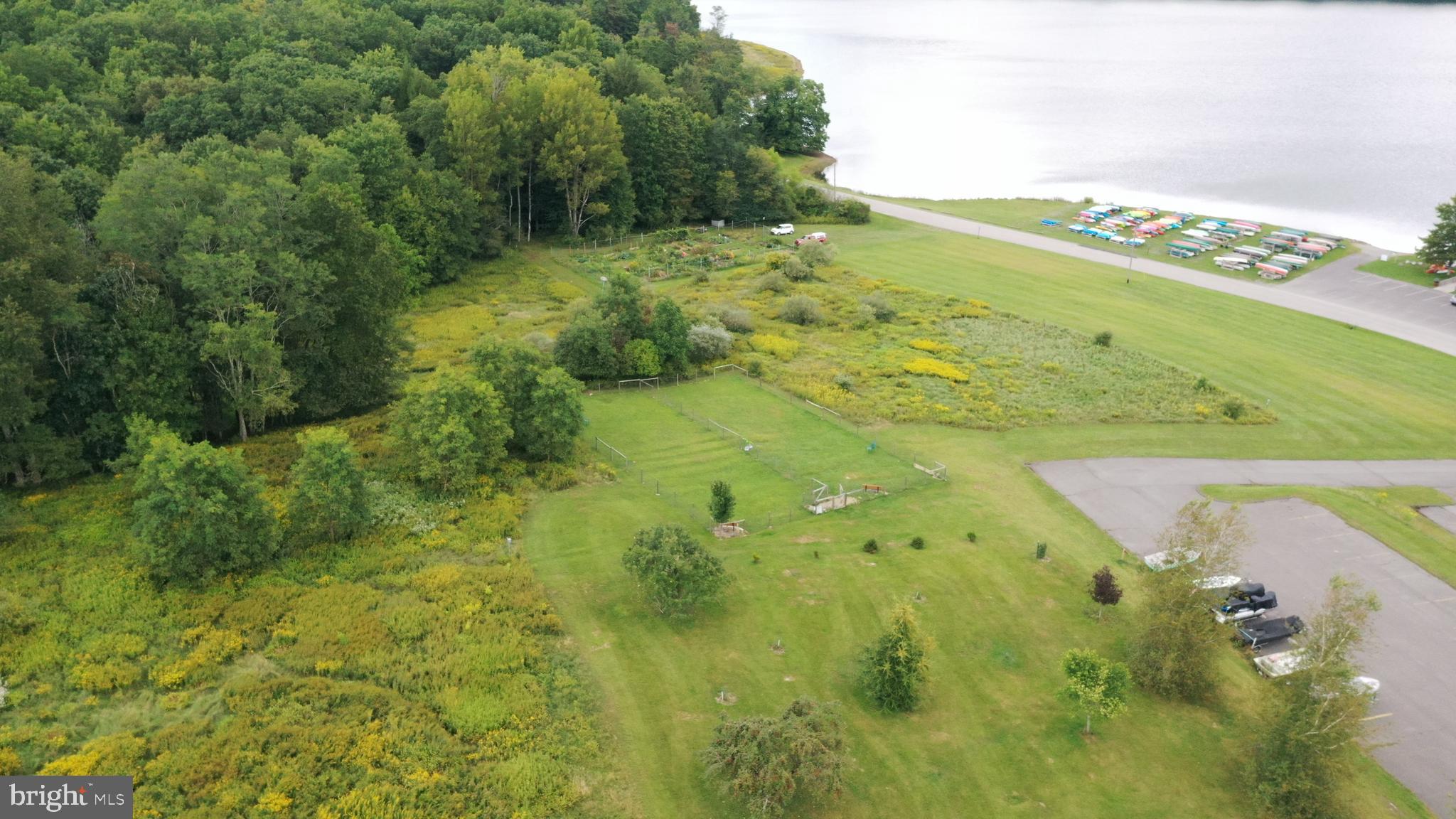 ALPINE LAKE  RESORT - Residential