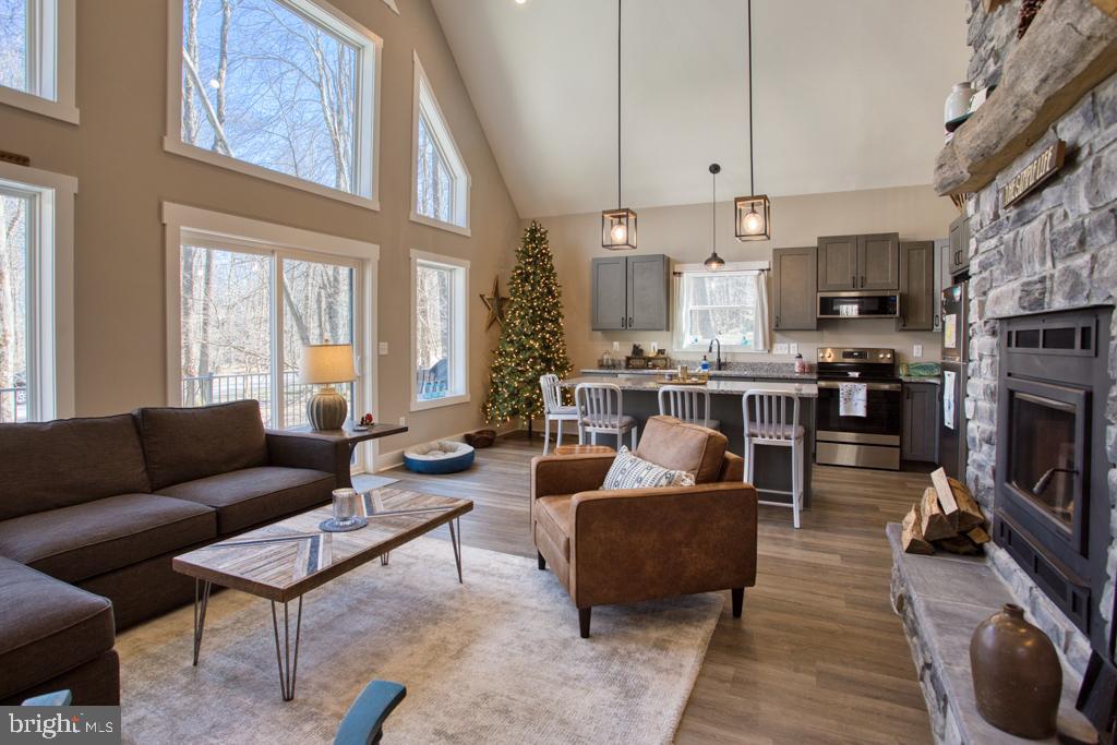 ALPINE LAKE  RESORT - Residential