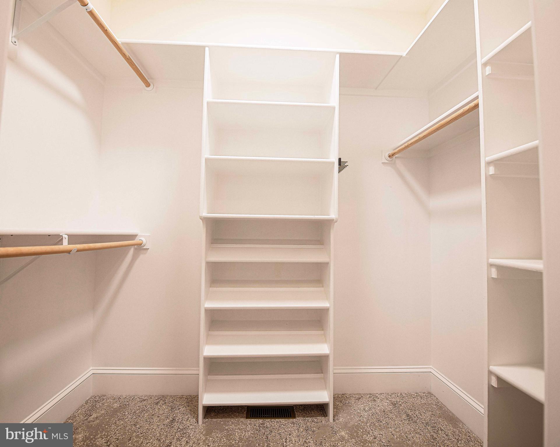 GLENANGUS - Residential