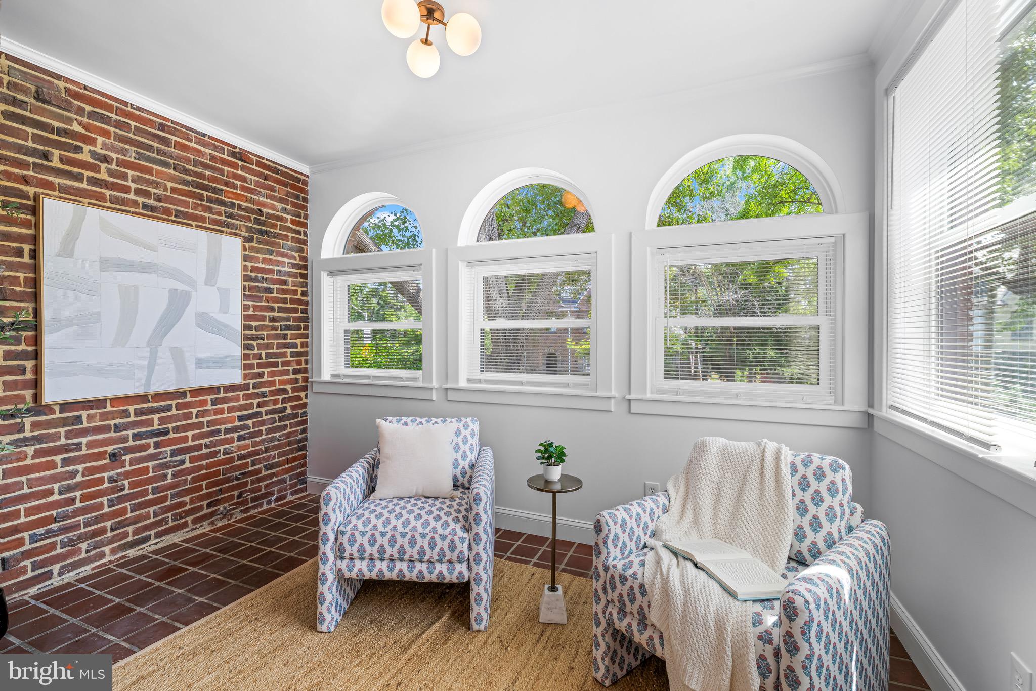 516 E 39TH STREET