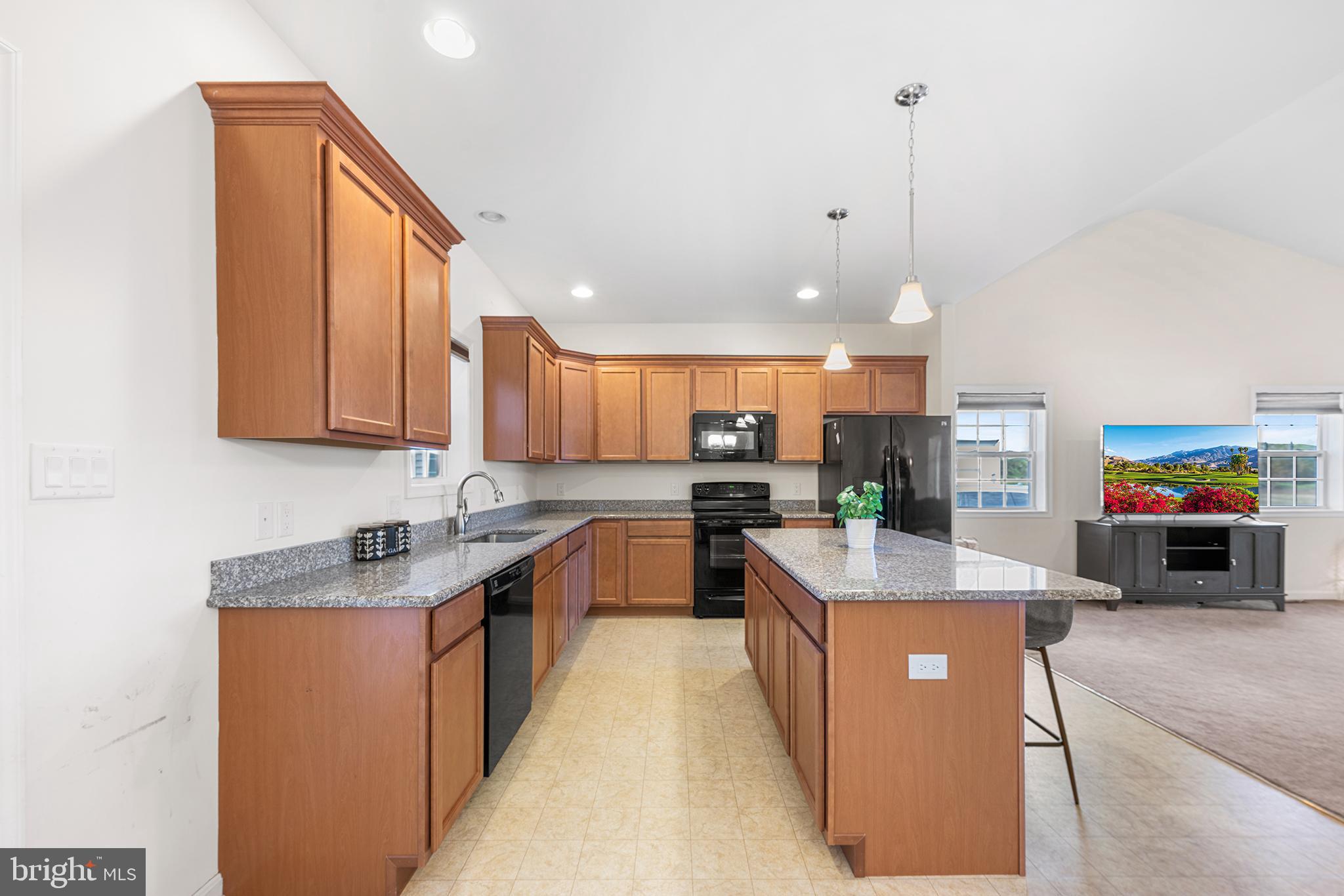 HEARTHSTONE MANOR - Residential