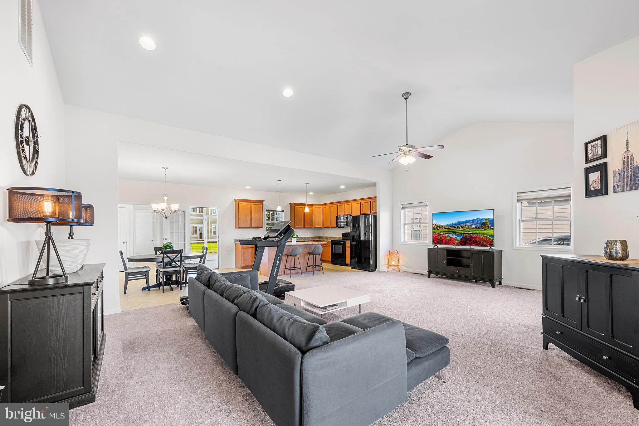 25 HOMESTEAD BOULEVARD