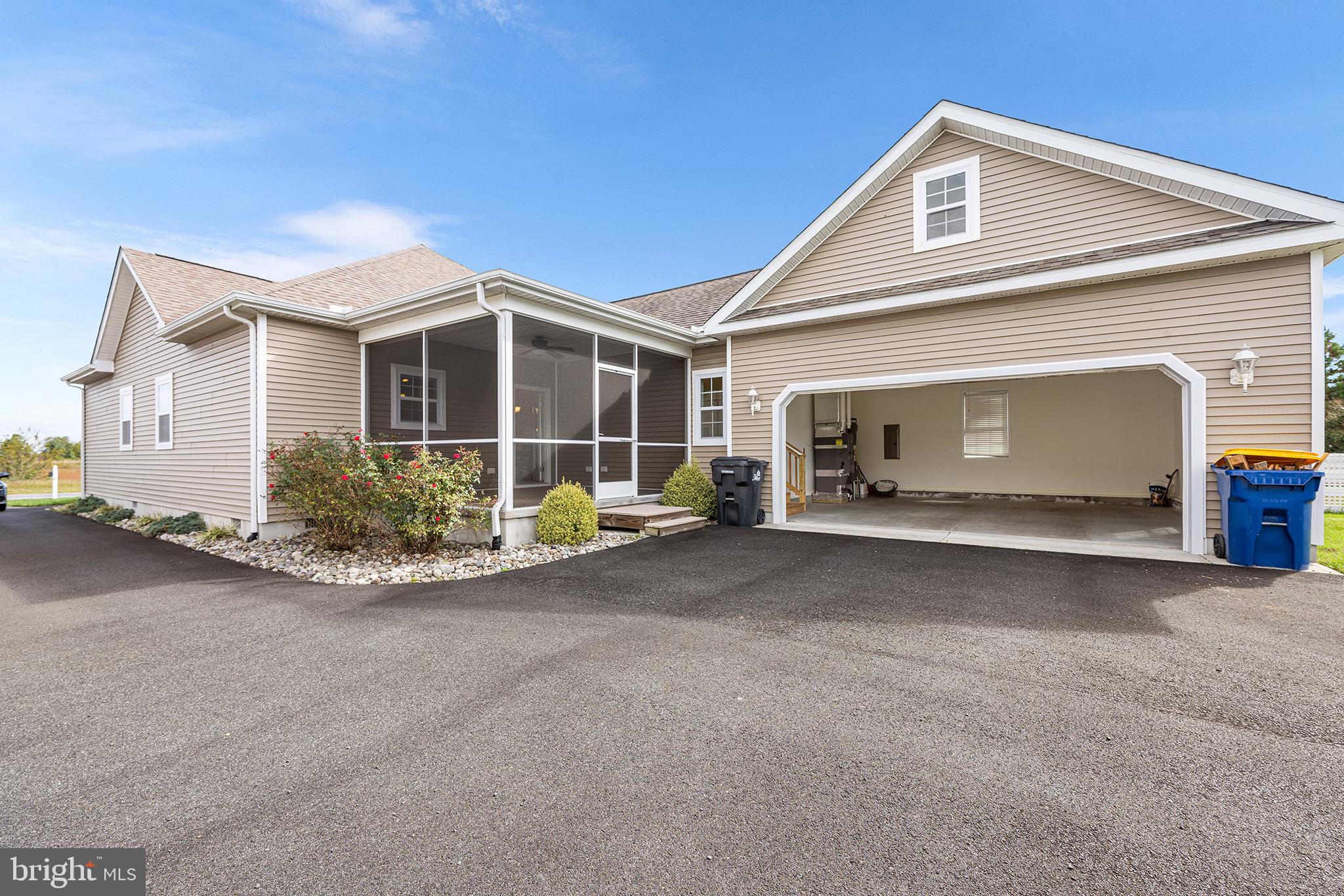 HEARTHSTONE MANOR - Residential