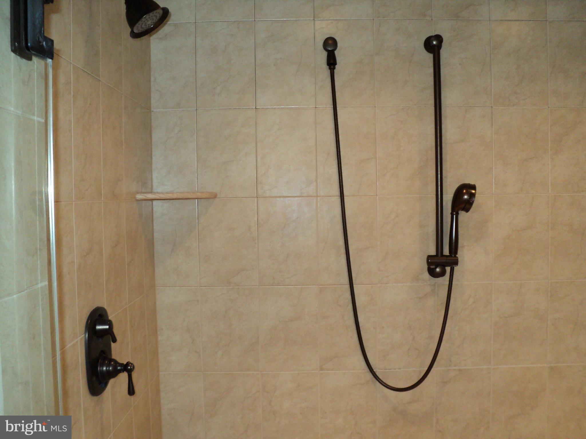 NORTH POINTE SUB - Residential