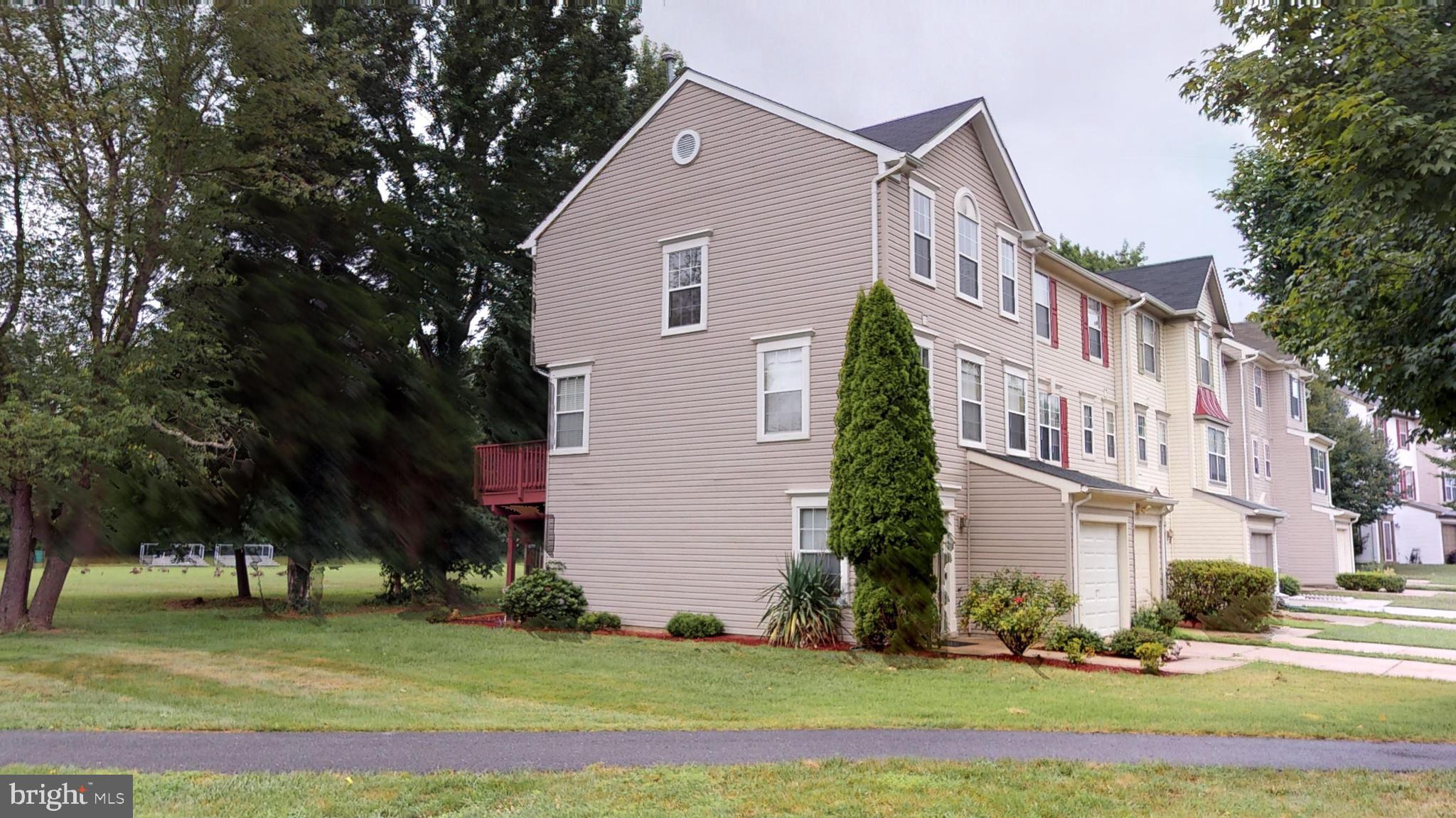 KINGS GRANT - Residential