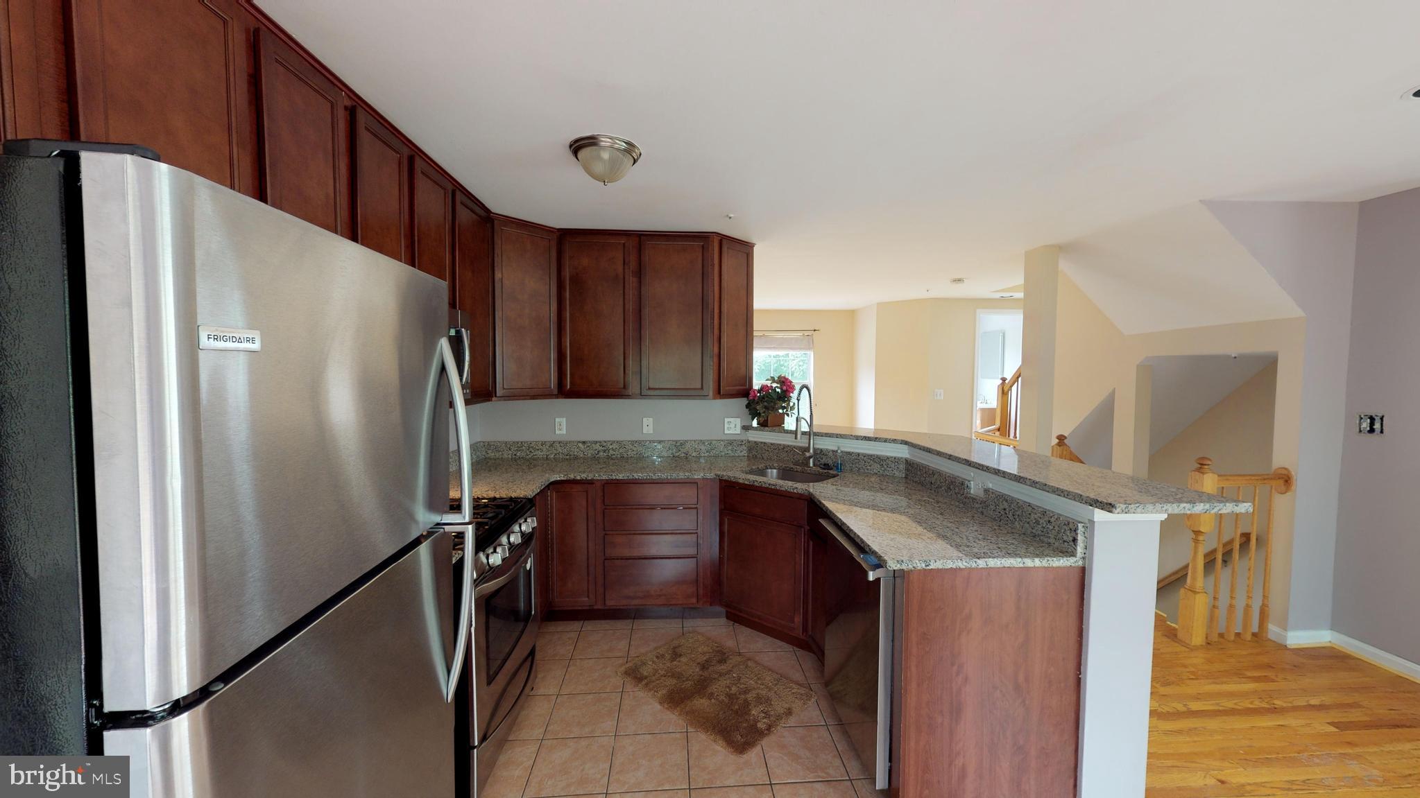 KINGS GRANT - Residential